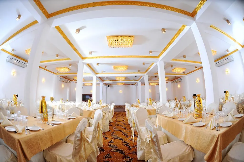 Sanoreech Hotel Negombo